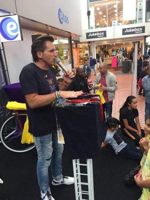 back-to-school-spelshow-inhuren-boeken